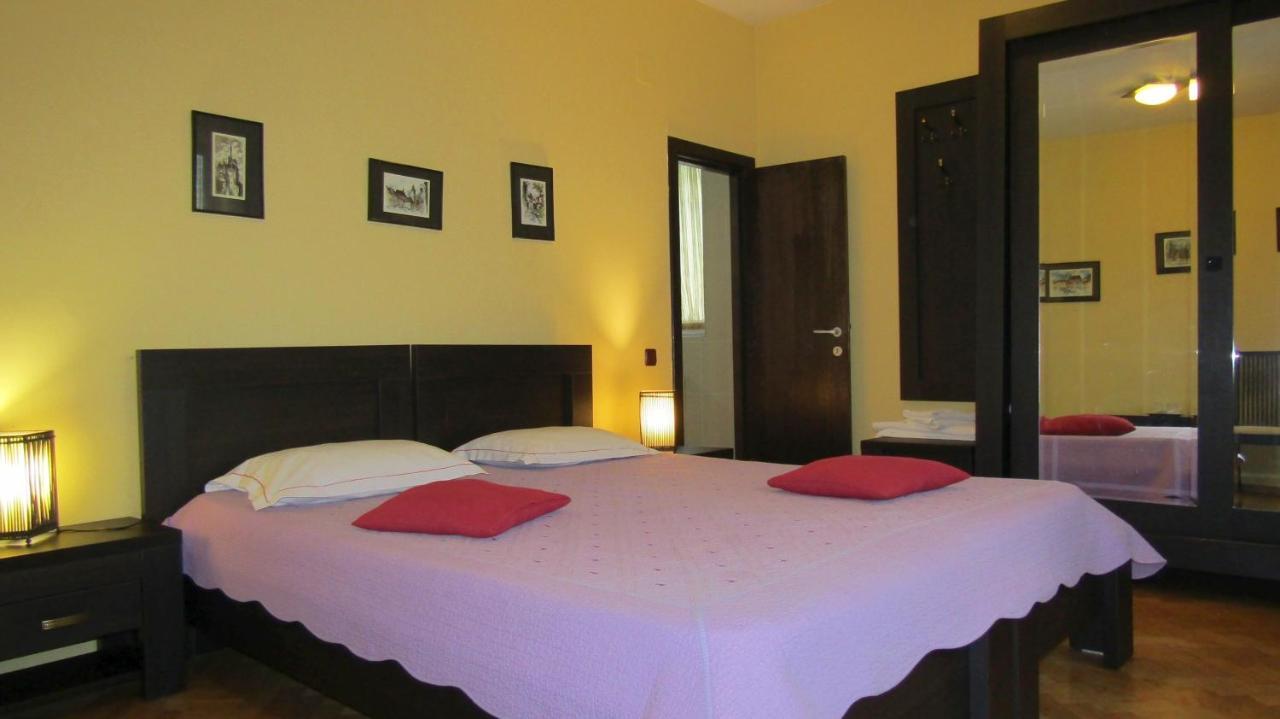 Rami House Central Double Rooms Braşov Eksteriør bilde