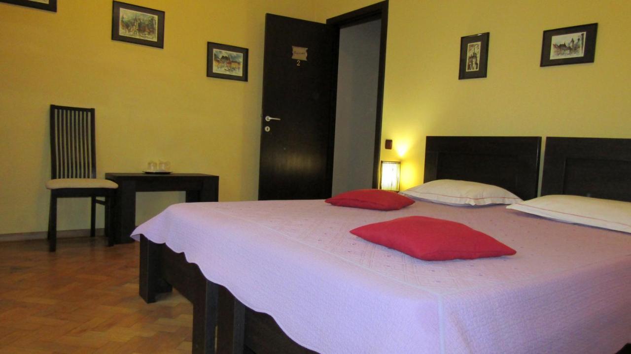 Rami House Central Double Rooms Braşov Eksteriør bilde