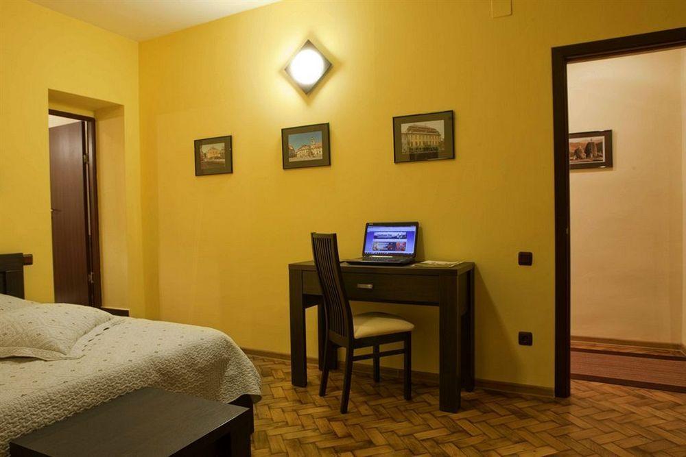 Rami House Central Double Rooms Braşov Eksteriør bilde