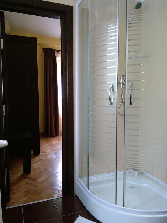 Rami House Central Double Rooms Braşov Rom bilde