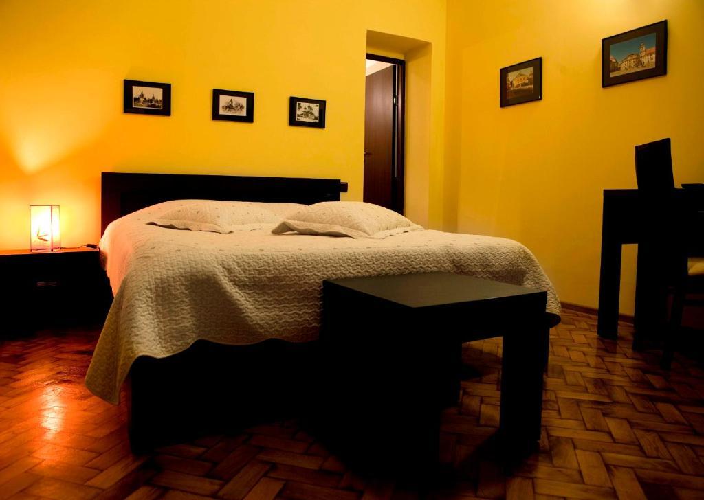 Rami House Central Double Rooms Braşov Rom bilde